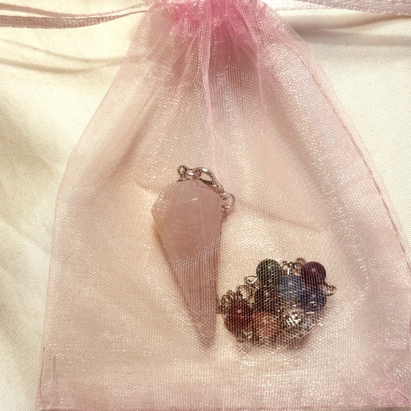 New Rose quartz, pendulum with chakra beads comes with the bag! - Picture 5 of 5